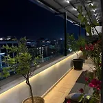 Appartamento Rooftop Light Tirana