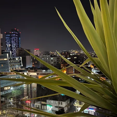 Appartement Rooftop Light Tirana