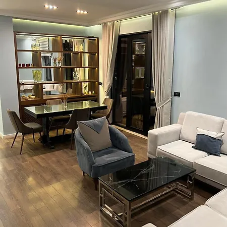 Rooftop Light Apartamento Tirana